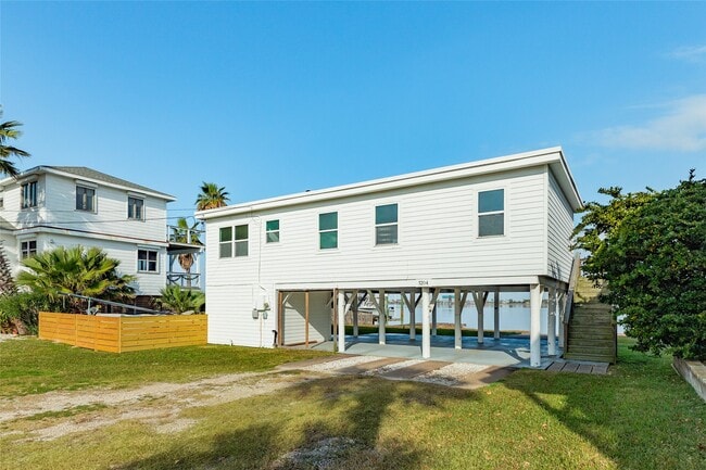 Building Photo - 7204 Avenue N 1/2 Rear