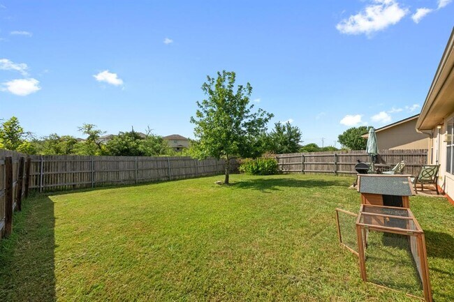 Building Photo - 13001 Carillon Way