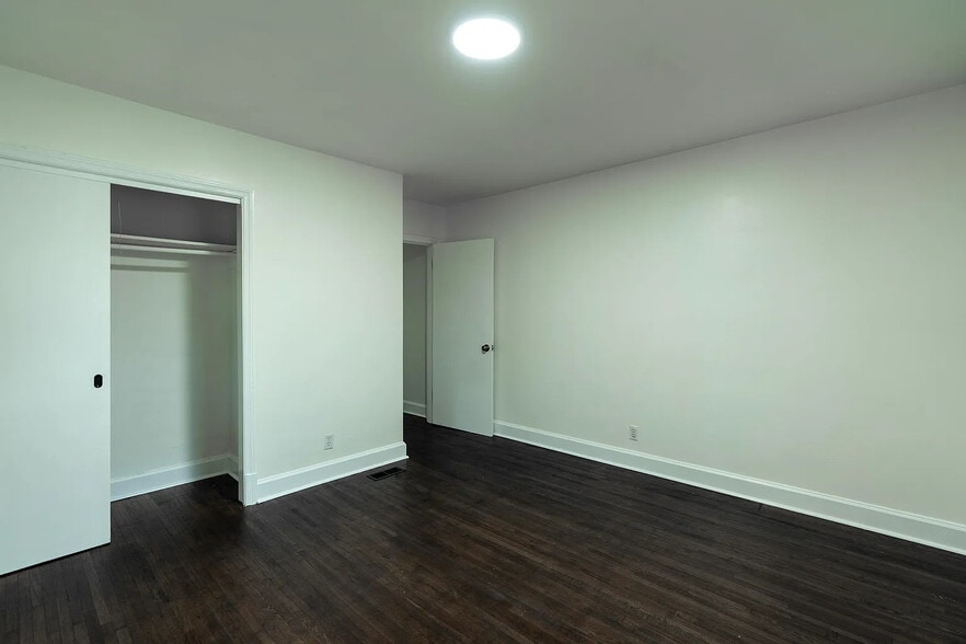 Building Photo - 808 Glenwood Dr