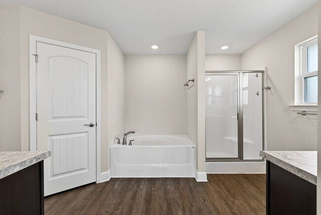 Building Photo - 15028 Emersyn Ln