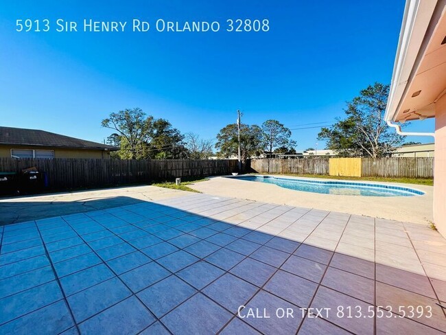 Building Photo - 5913 Sir Henry Rd