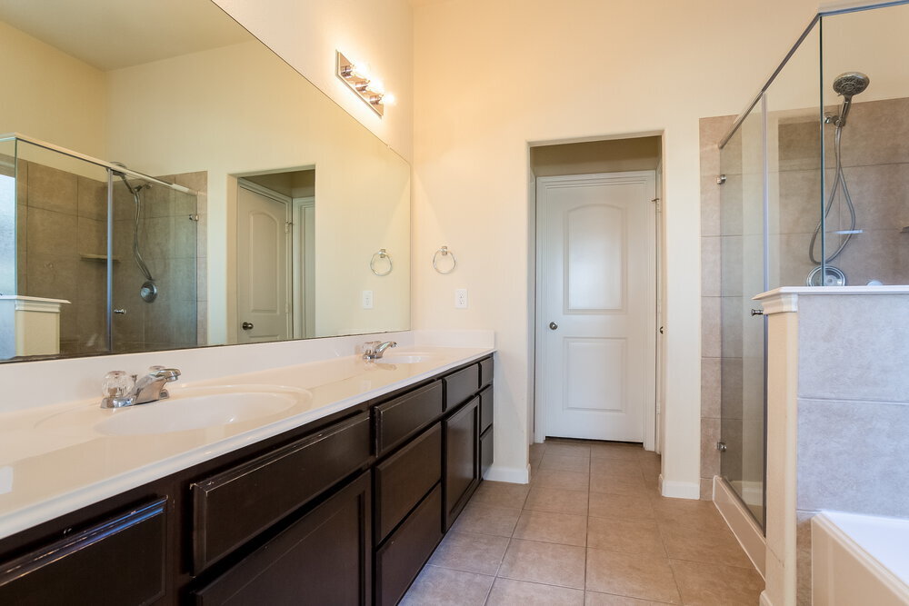 Building Photo - 3014 Rose Trace Dr
