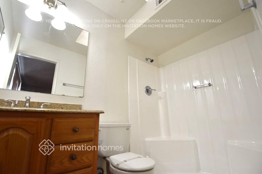 Building Photo - 5025 N 69th Ave