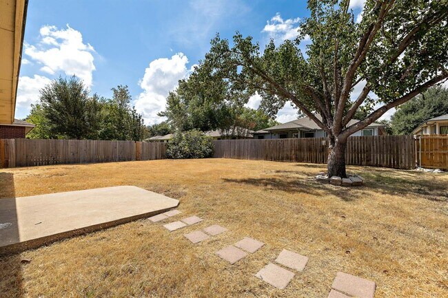Building Photo - 2560 Vernell Way