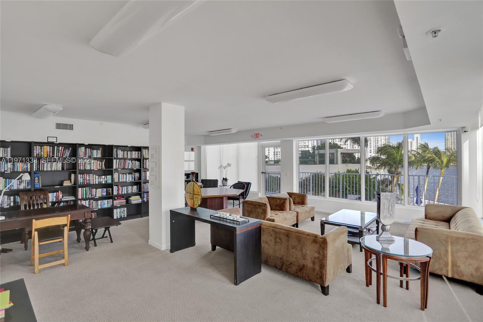 Building Photo - 3370 Hidden Bay Dr