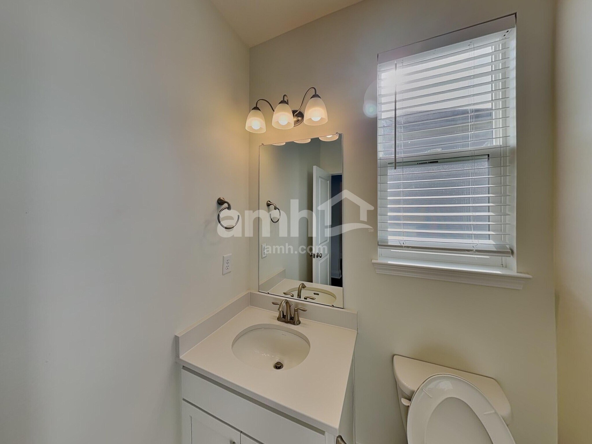 Building Photo - 8060 Rapala Ln