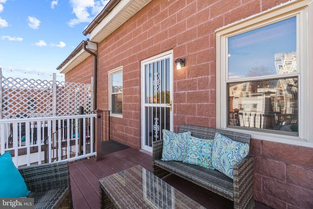 Building Photo - 1429 Clifton St NW