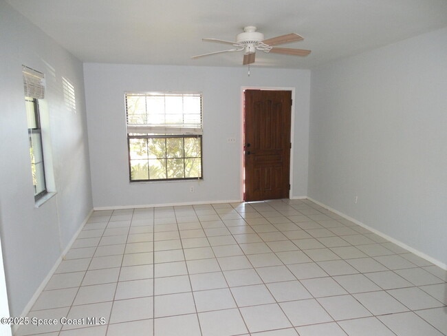 Building Photo - 345 Ocean View Ln