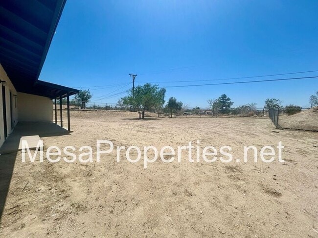 Building Photo - 15886 Placida Rd