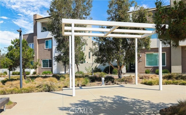 Building Photo - 166 Novel