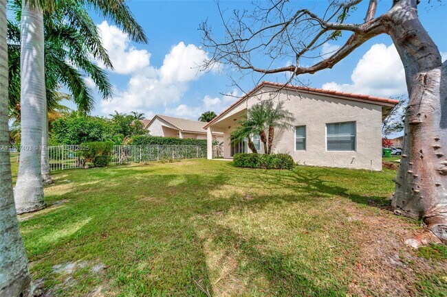 Building Photo - 7314 NW 19th Ct