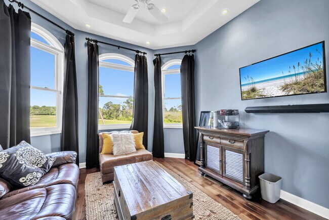 Building Photo - 1393 Sunset Beach Dr