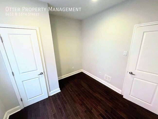 Building Photo - 6451 N 16th St