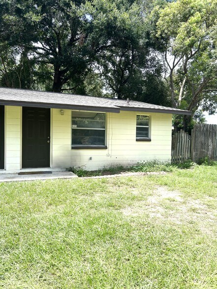 Building Photo - 8125 Cass Rd