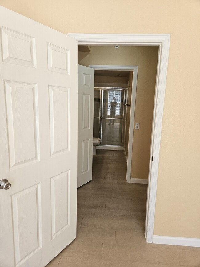 Bedroom 2 Walkin Closet - 7442 S Quail Cir