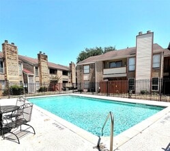 Building Photo - 10202 Forum Park Dr