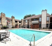 Building Photo - 10202 Forum Park Dr
