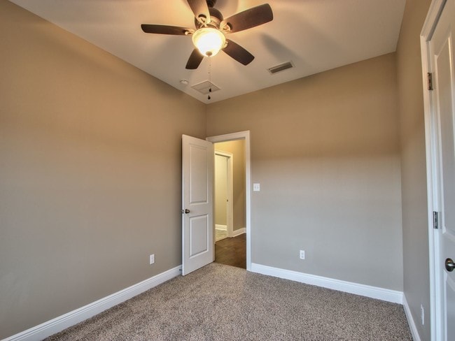 Building Photo - 250 Tillis Ln