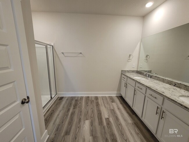 Building Photo - 1045 Hayward Lp