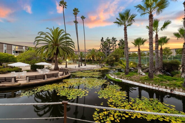 Building Photo - 3054 Rue D’Orleans