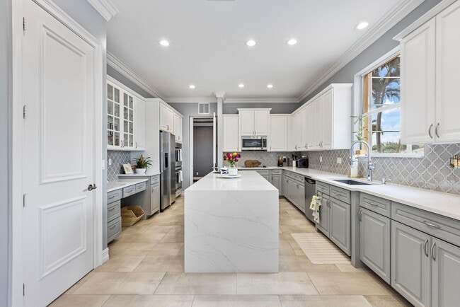 Building Photo - 11788 Knightsbridge Pl