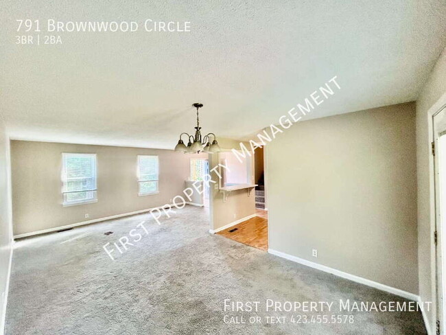 Building Photo - 791 Brownwood Cir