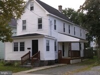 Building Photo - 620 Bridgeboro St