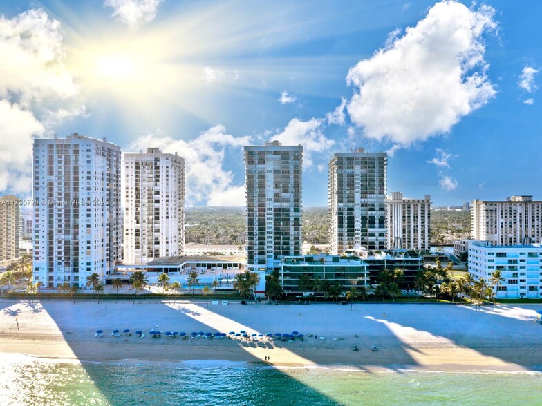 Primary Photo - 2101 S Ocean Dr