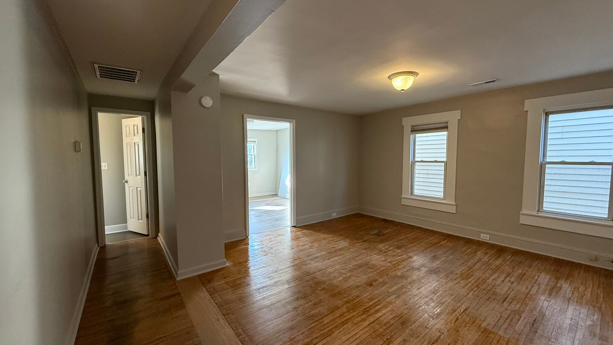 Living Room - 503 E Potomac St