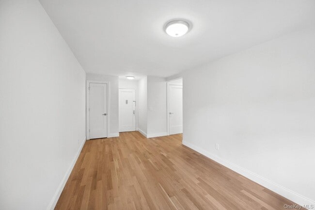 Building Photo - 18 Palmer Ave