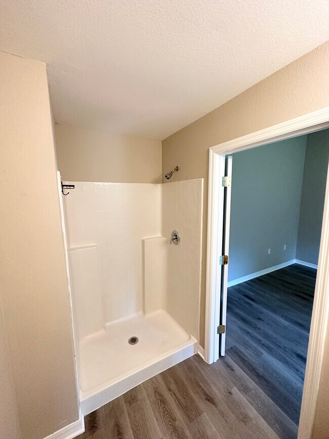 Building Photo - 71 Reidsville Dr