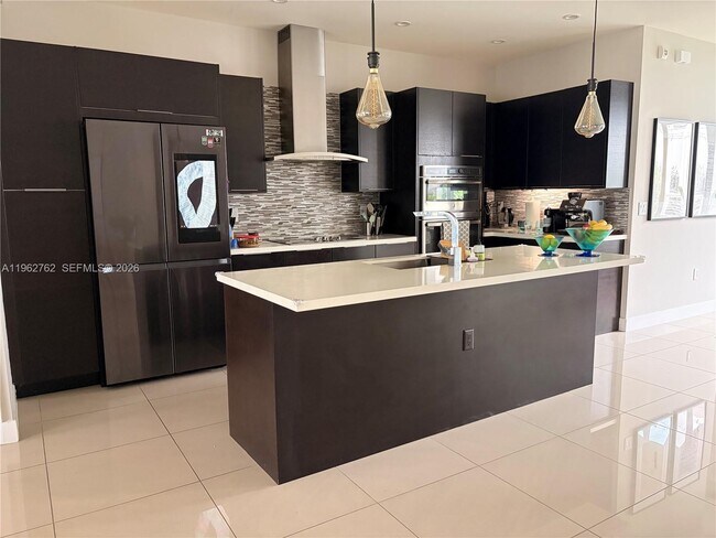 Building Photo - 10416 NW 66th St