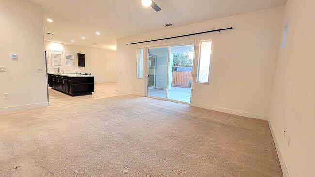 Building Photo - 2689 Tranquility St