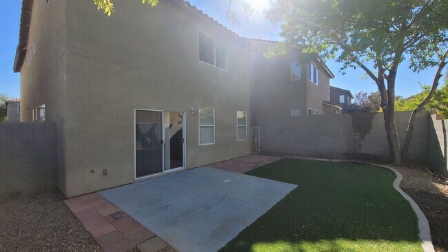Building Photo - 9452 Plover Falls Ave
