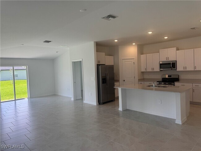 Building Photo - 17616 Paradiso Wy
