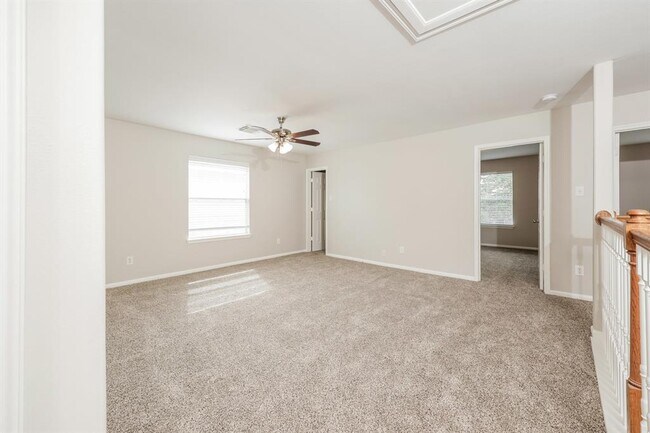 Building Photo - 8319 Loetsch Ridge Way