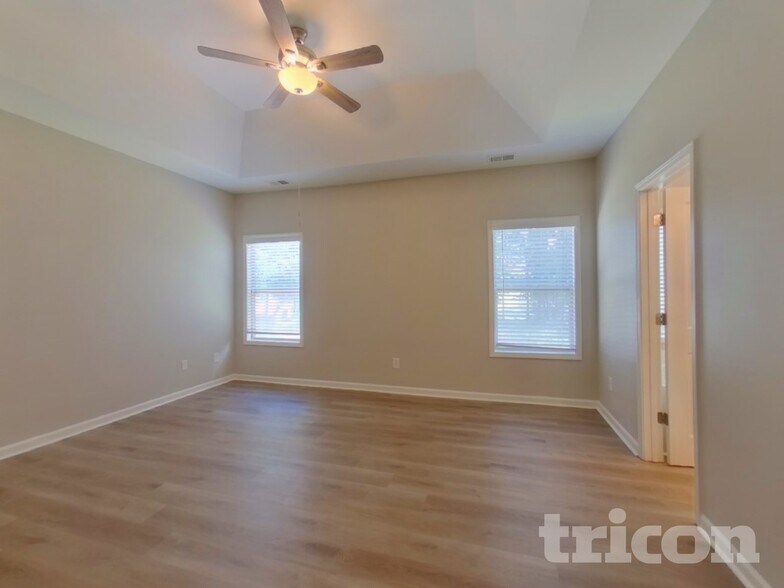 Building Photo - 118 Greenbank Dr