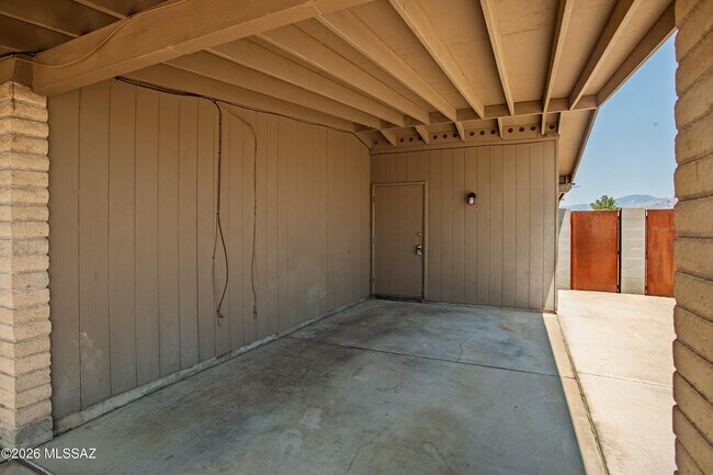 Building Photo - 7660 N Nathan Hale Ave