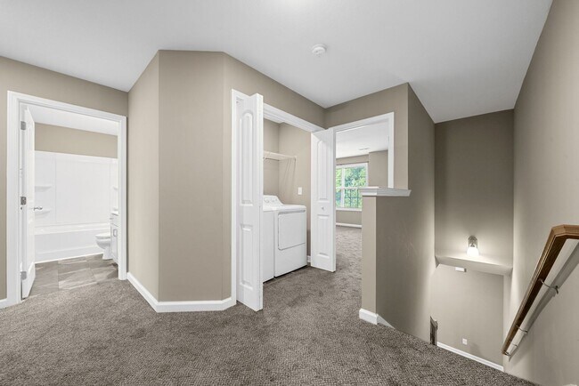Building Photo - Sophisticated Sango Townhouse in a Gated C...