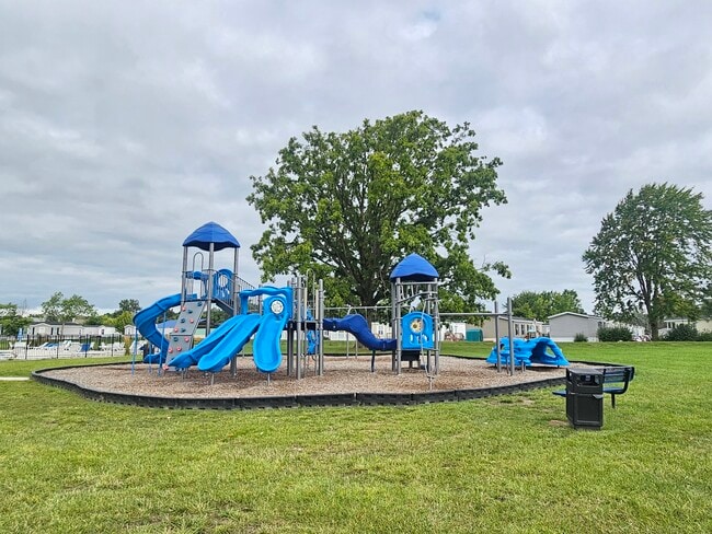 Building Photo - 46000 Geddes Rd