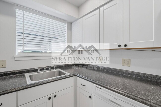 Building Photo - 4114 E Calle Redonda