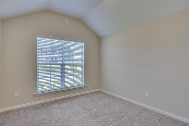 Building Photo - 5286 Copse Dr