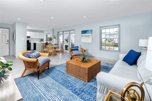 Building Photo - 5231 Beach Dr SE