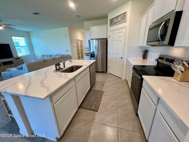 Building Photo - 1525 Criswell Ln SE