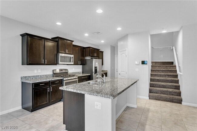 Building Photo - 9404 Sand Tiger Ave