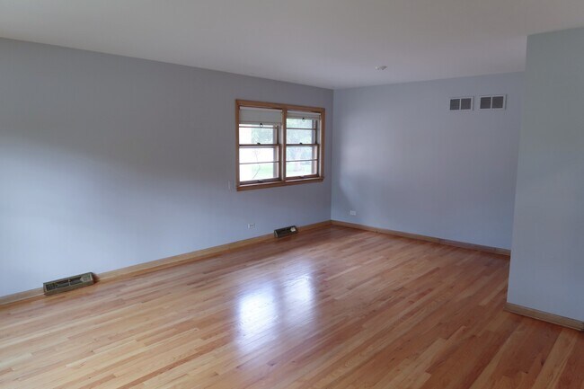 Building Photo - 5233 Woodland Ave