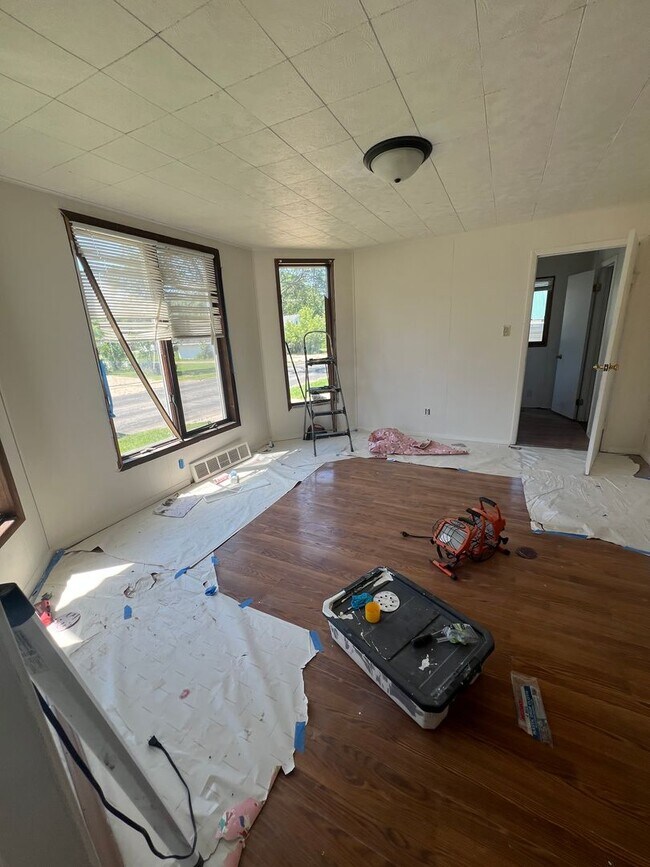 Building Photo - Click the “Apply Now” button or email wapmrentals@gmail.com for a prompt response.