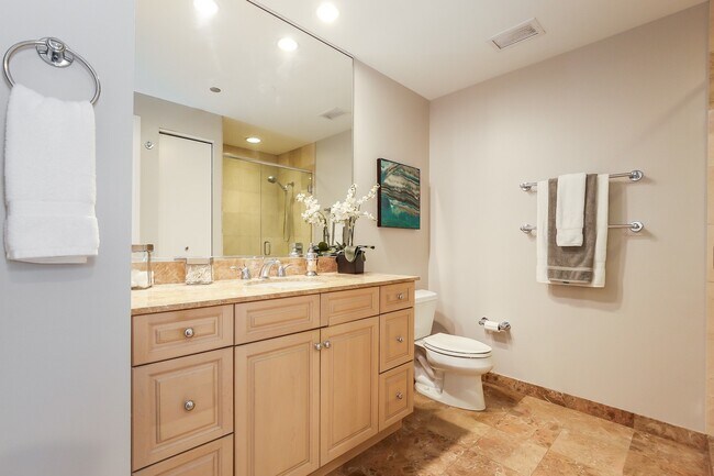 Building Photo - 130 N Garland Ct