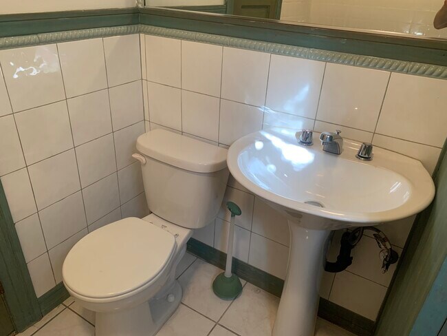 2nd bath - 3728 E 5th St