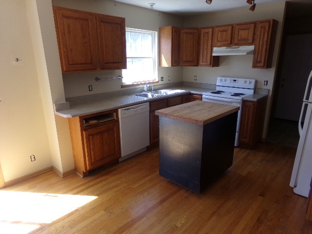 Building Photo - 869 S 45th St